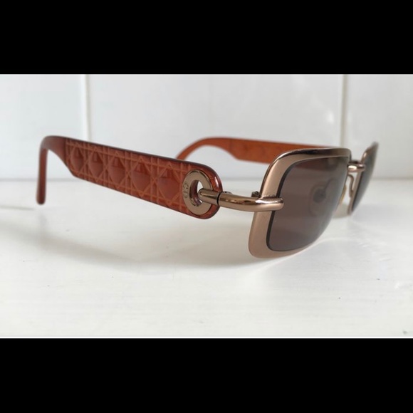 ✨Christian Dior Eva 42X Quilted Arms Sunglasses✨ - Picture 2 of 11